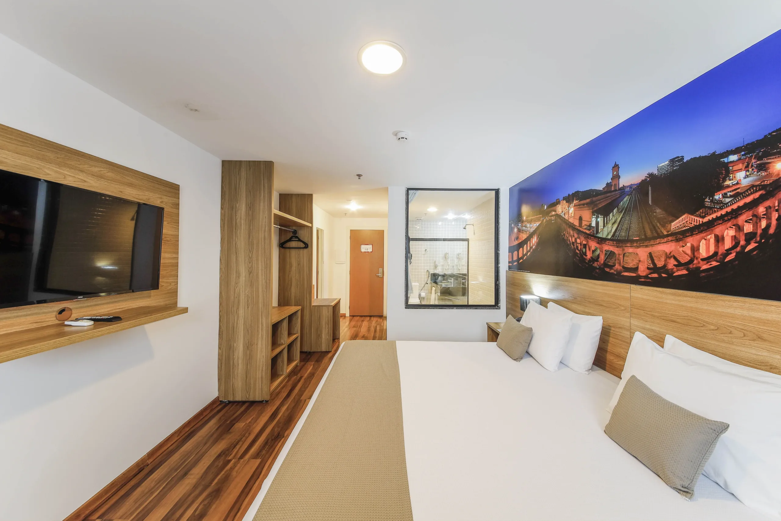 Trade Hotel